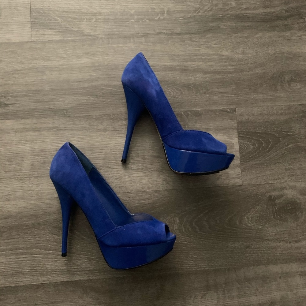 Blue suede bakers shoes 8.5 w/ no slips
